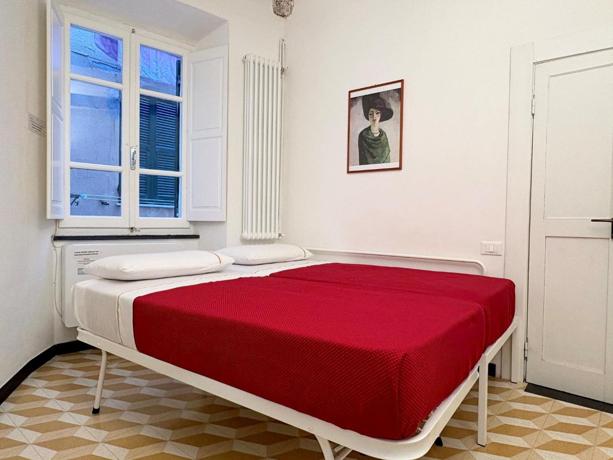 Marina Apartment, Unique, Authentic, Beachfront, 2 Aircondo Bdr , 2Bht, Easy To Train Or From Private Parking ヴェルナッツァ エクステリア 写真
